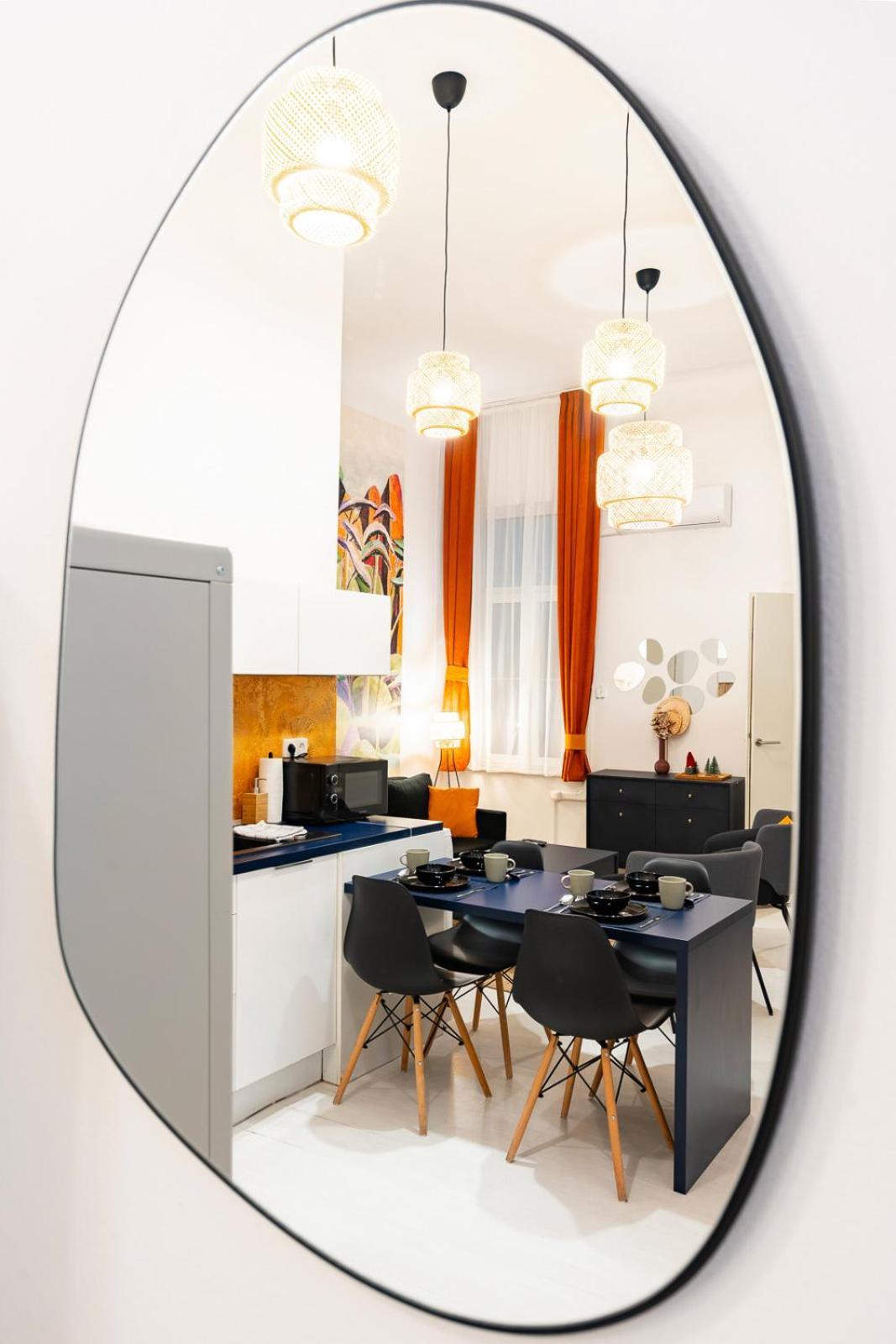 Modern Uniquely Designed Flat Andrassy Avenue And Oktogon Square Apartment Budapest Bagian luar foto