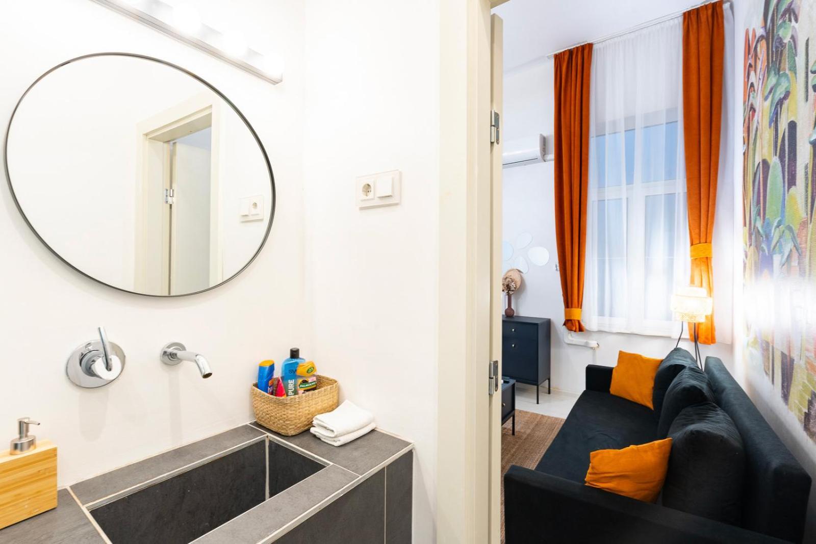 Modern Uniquely Designed Flat Andrassy Avenue And Oktogon Square Apartment Budapest Bagian luar foto